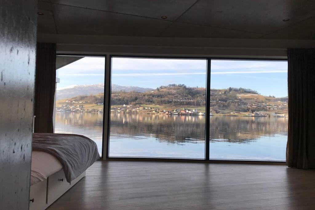 Panoramaresort In Hardangerfjorden Leilighet I Sjokanten Ved Hardangerfjorden For 7 Personer Boat , Sauna,Kajak, Sup For Rent Øystese エクステリア 写真