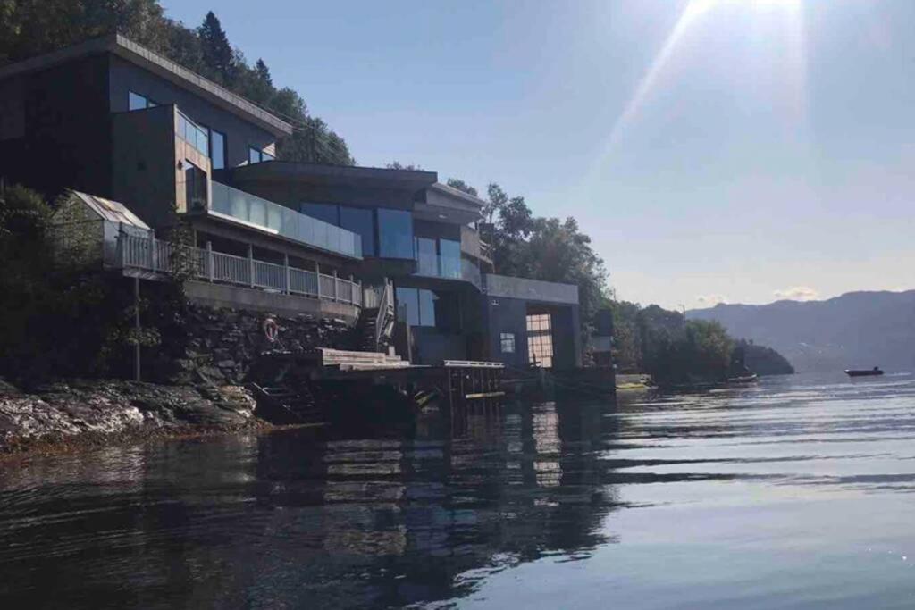 Panoramaresort In Hardangerfjorden Leilighet I Sjokanten Ved Hardangerfjorden For 7 Personer Boat , Sauna,Kajak, Sup For Rent Øystese エクステリア 写真