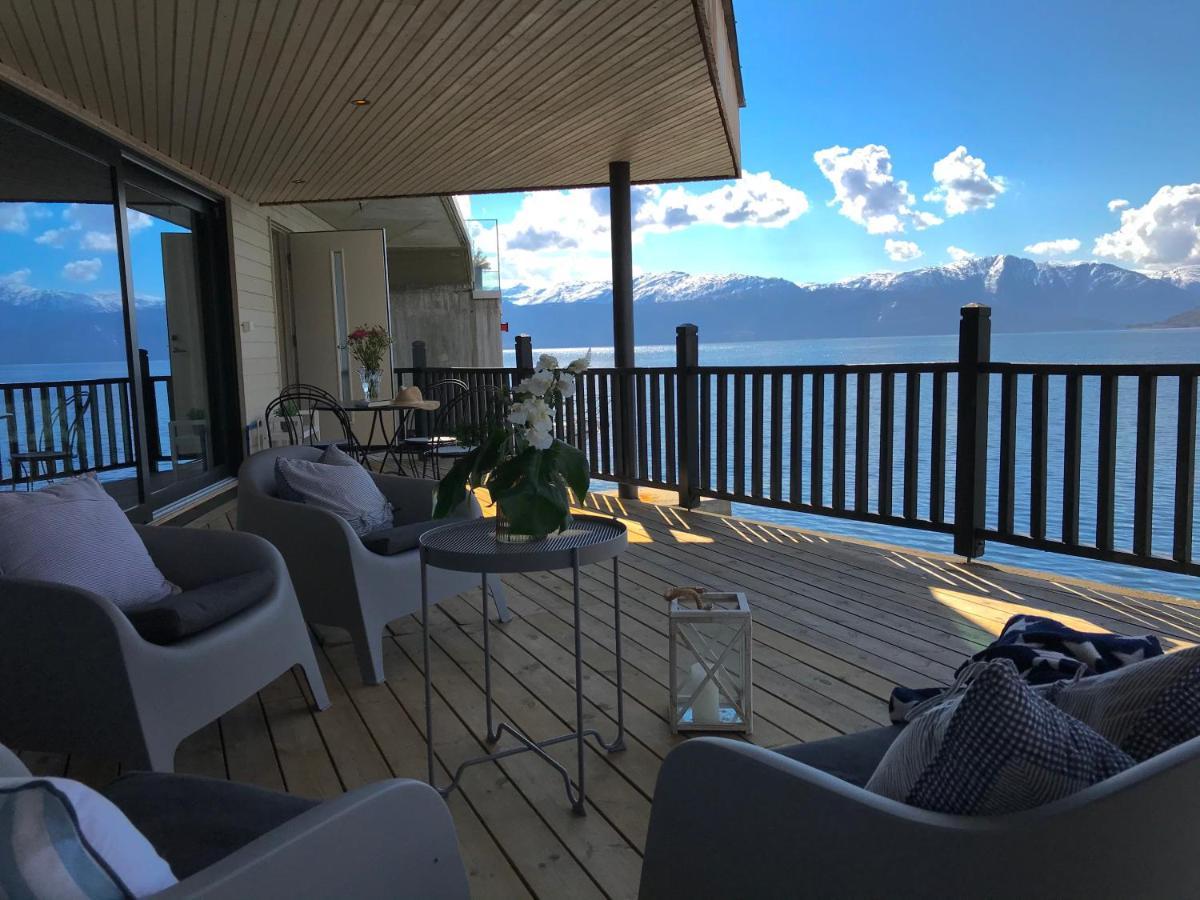 Panoramaresort In Hardangerfjorden Leilighet I Sjokanten Ved Hardangerfjorden For 7 Personer Boat , Sauna,Kajak, Sup For Rent Øystese エクステリア 写真