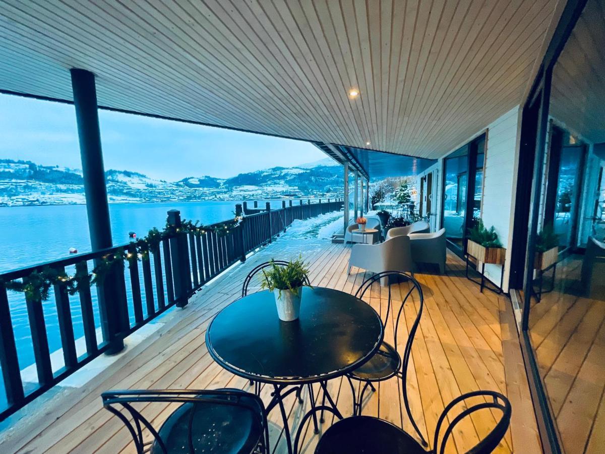 Panoramaresort In Hardangerfjorden Leilighet I Sjokanten Ved Hardangerfjorden For 7 Personer Boat , Sauna,Kajak, Sup For Rent Øystese エクステリア 写真