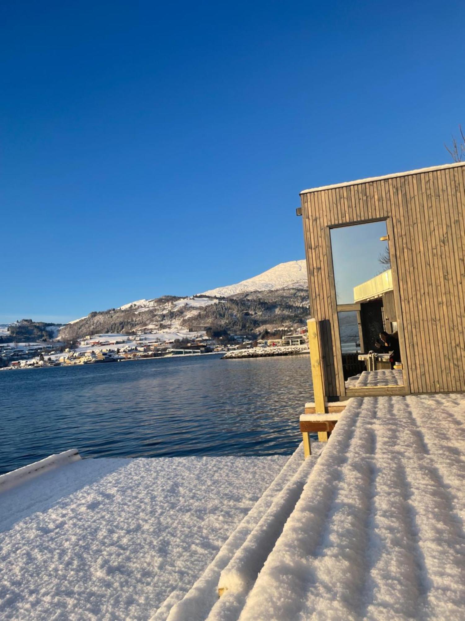 Panoramaresort In Hardangerfjorden Leilighet I Sjokanten Ved Hardangerfjorden For 7 Personer Boat , Sauna,Kajak, Sup For Rent Øystese エクステリア 写真